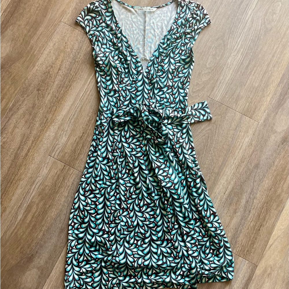 Green and blue leaf print wrap dress #DVF